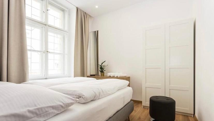 Luxury Apartment On Wenceslas Square プラハ エクステリア 写真